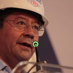 Luis Arce abre válvula del pozo Yope-X1 y afirma que el modelo económico está más vivo que nunca